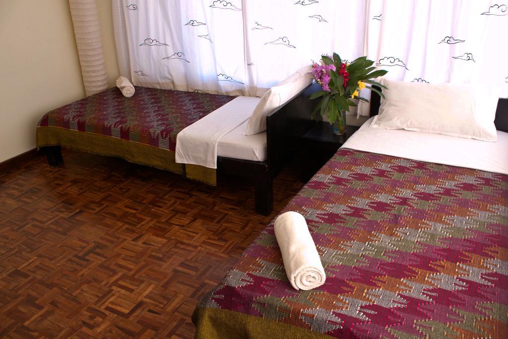 Dondrub Guest House Катманду Екстериор снимка